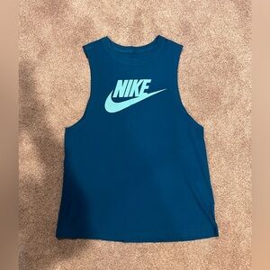 Nike muscle tank